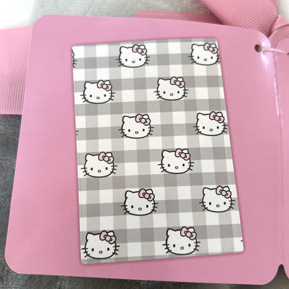 HELLO KITTY grey and white plaid throw NWT - Picture 3 of 5